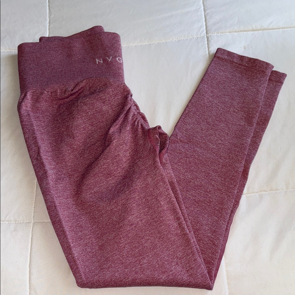 NVGTN SCRUNCH Seamless Leggings